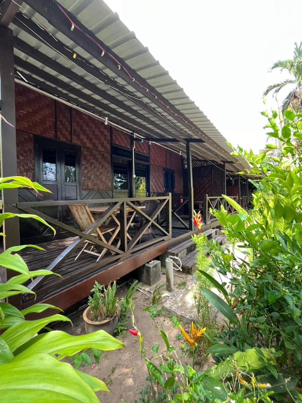 The Station Tioman Hotel Kampong Ayer Batang Exterior photo